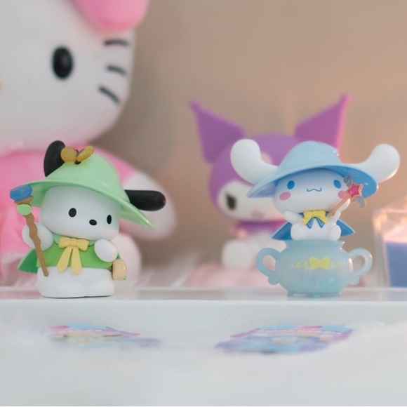 Miniso Cinnamoroll mini figurine - Picture 2 of 3